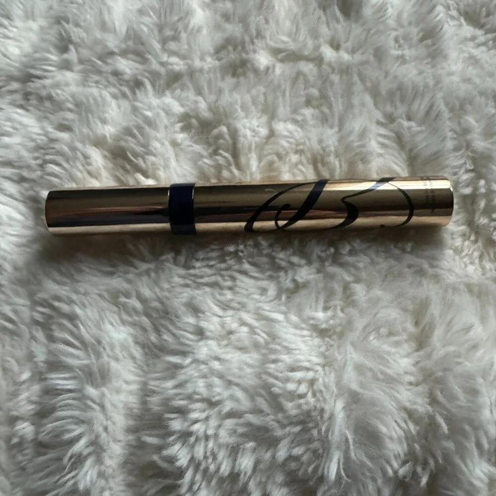Estee Lauder Sumptuous Extreme Mascara Lash Multiplying Volume Mascara Black